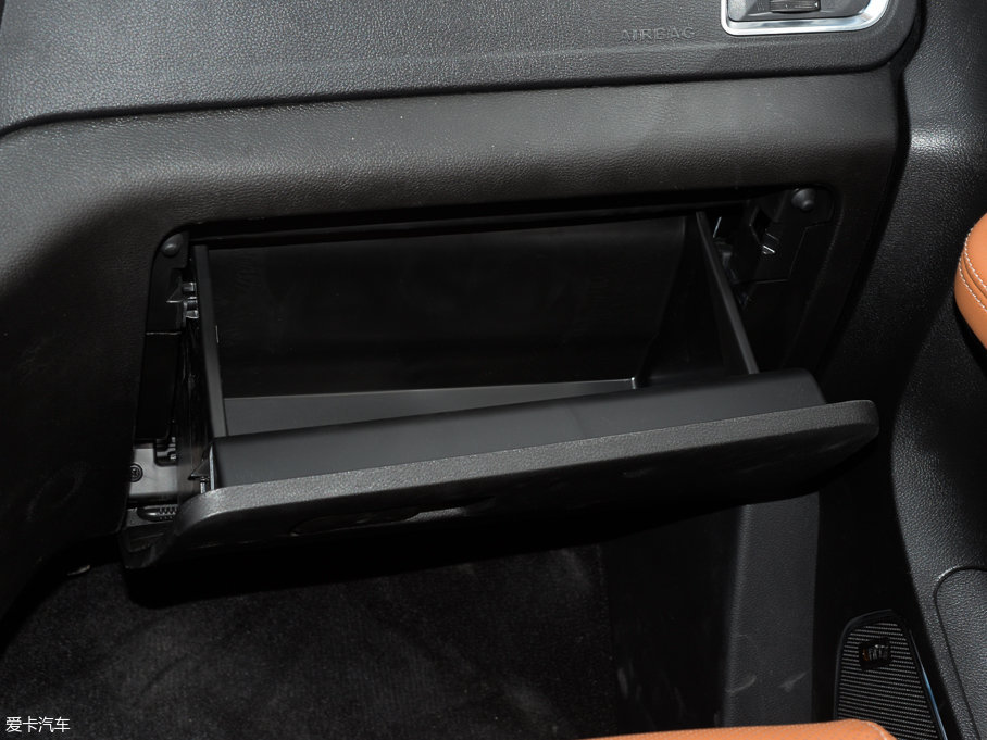 2017E560 ɄӰ 1.5T ք