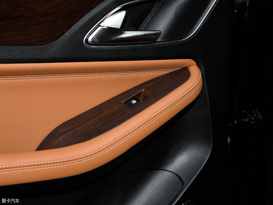 2017E560 ɄӰ 1.5T ք