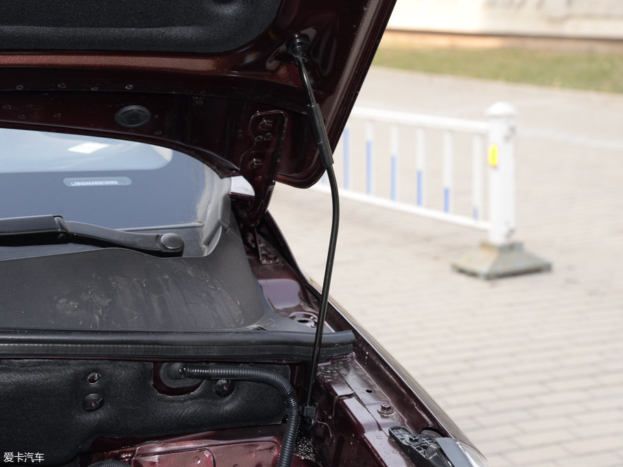 2017E560 ɄӰ 1.5T ք