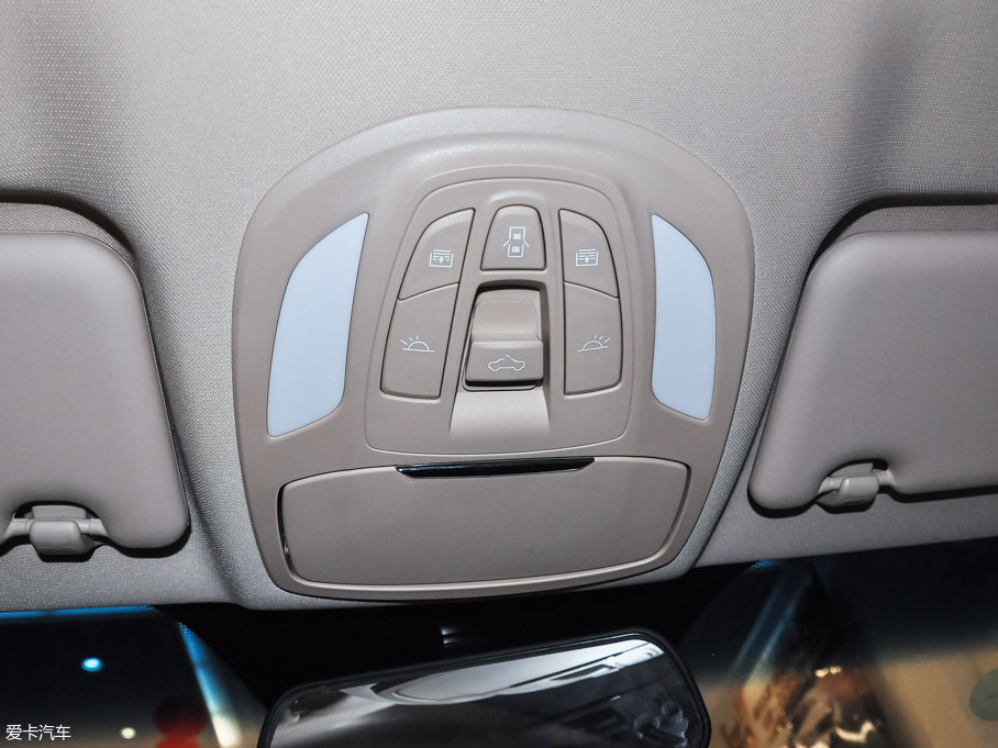 2017E560 ɄӰ 1.5T ք