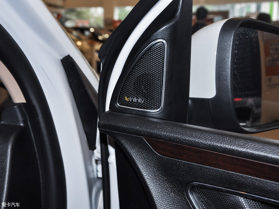 2017E560 ɄӰ 1.5T ք