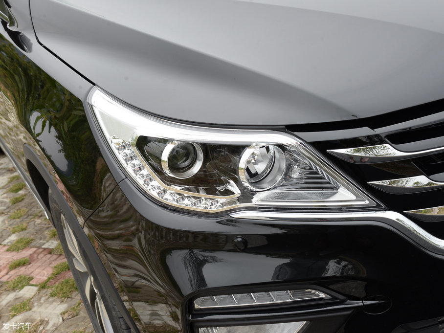 2017E560 ɄӰ 1.5T քӘ