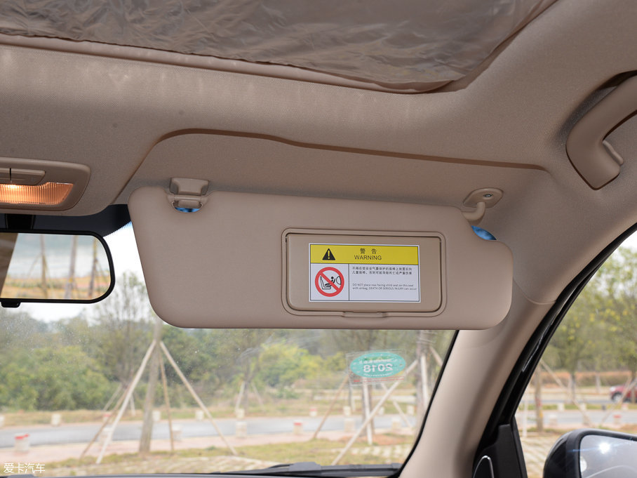 2017E560 ɄӰ 1.5T քӘ