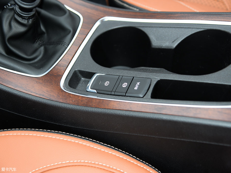 2017E560 ɄӰ 1.5T քӘ