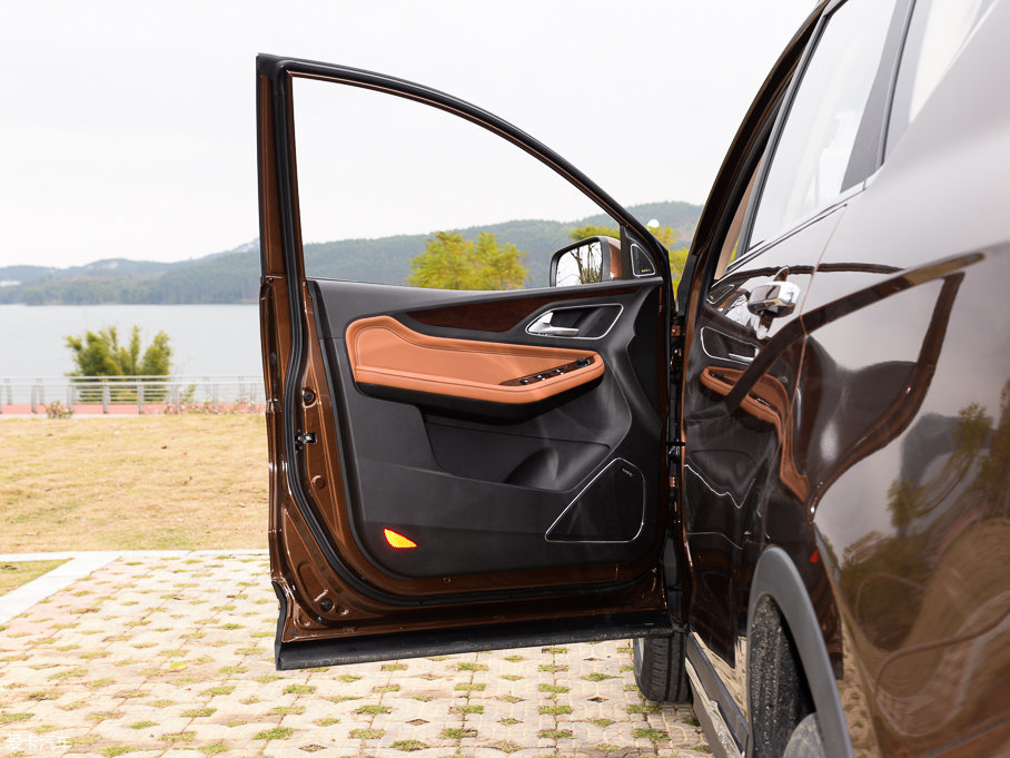 2017E560 ɄӰ 1.5T ք