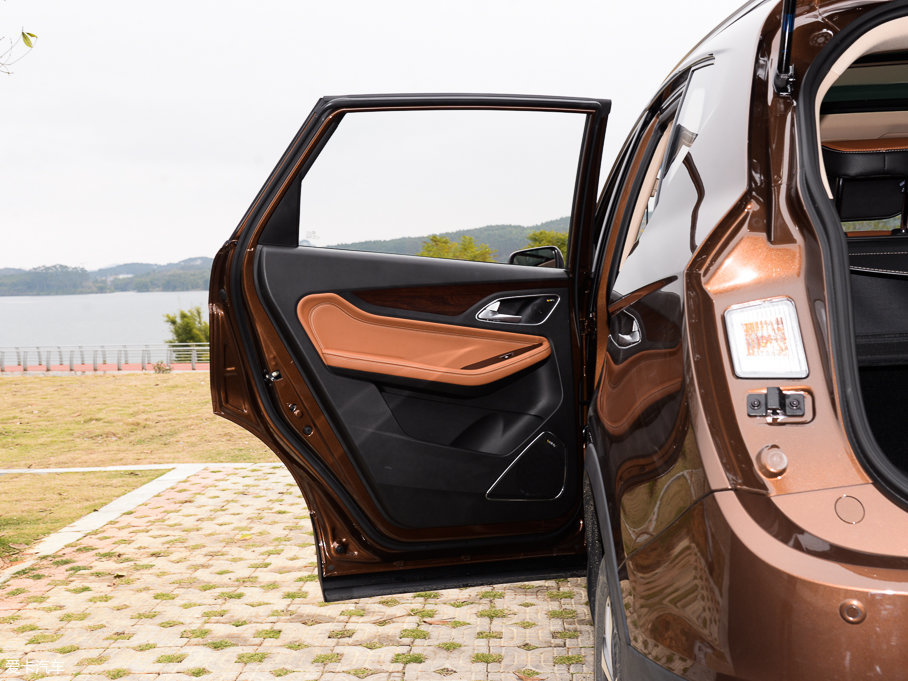 2017E560 ɄӰ 1.5T ք