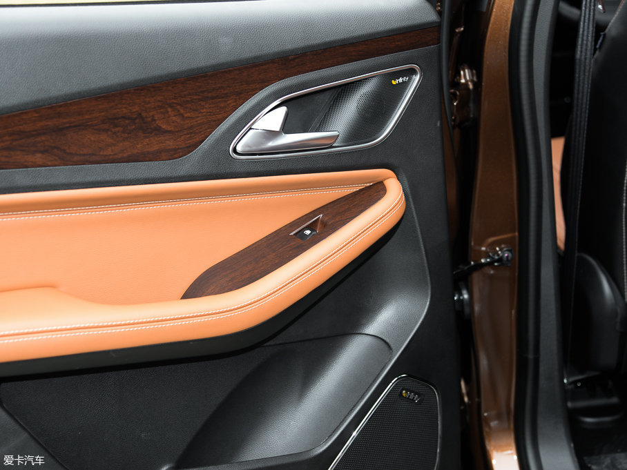 2017E560 ɄӰ 1.5T ք