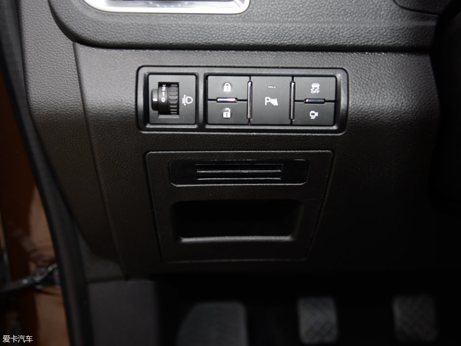 2017E560 ɄӰ 1.5T ք