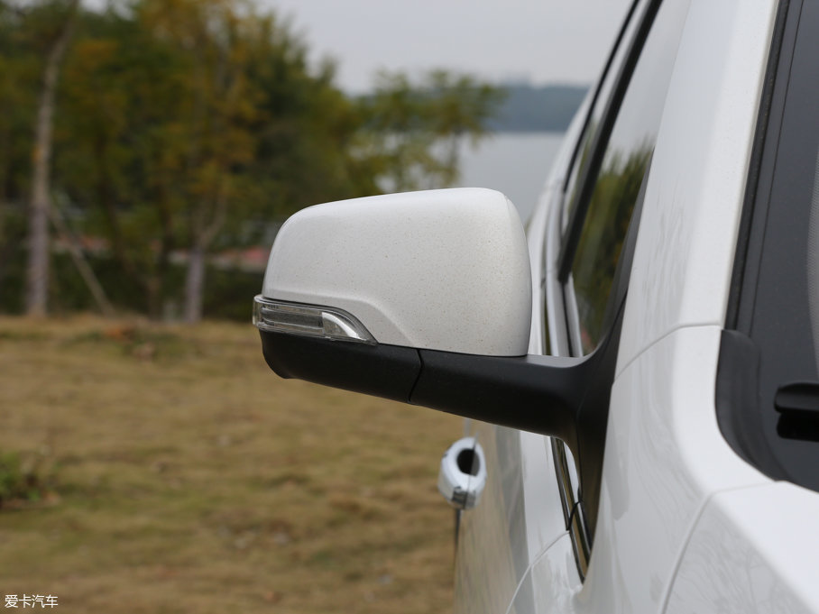 2017E560 ɄӰ 1.8L iAMT