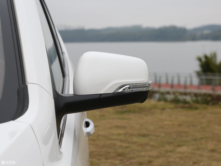 2017E560 ɄӰ 1.8L iAMT