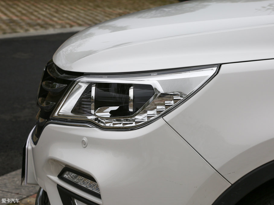 2017E560 ɄӰ 1.8L iAMT