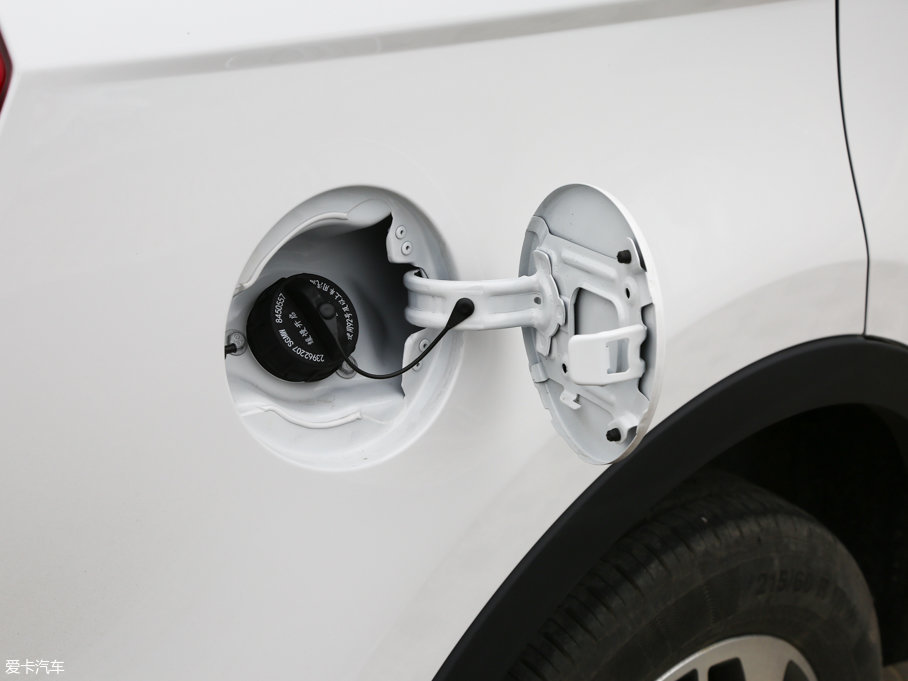 2017E560 ɄӰ 1.8L iAMT