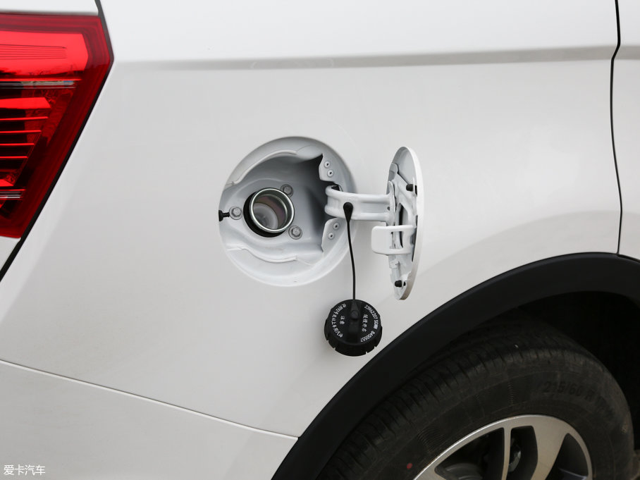 2017E560 ɄӰ 1.8L iAMT