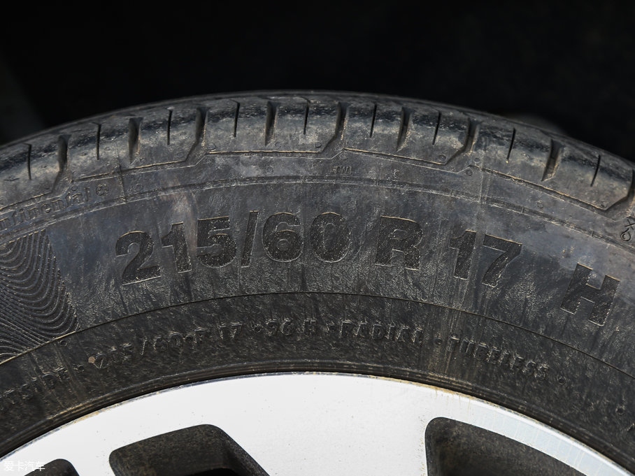 2017E560 Ʉ(dng) 1.8L iAMT