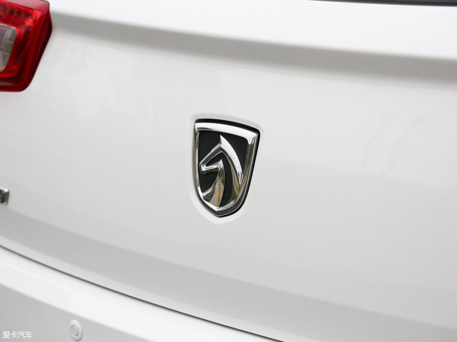 2017E560 ɄӰ 1.8L iAMT