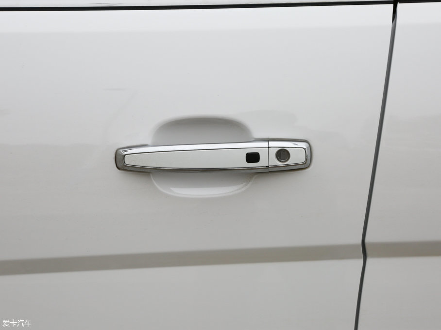 2017E560 ɄӰ 1.8L iAMT