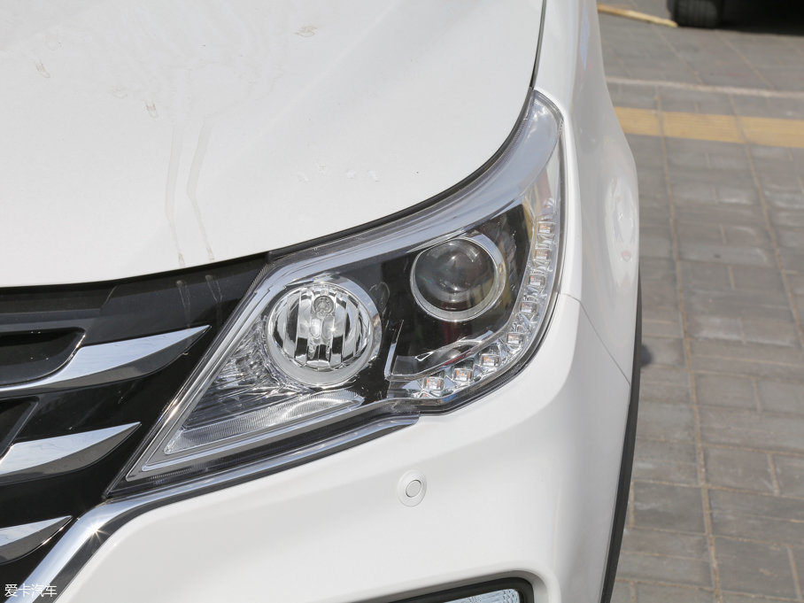 2017E560 ɄӰ 1.5T քӘ