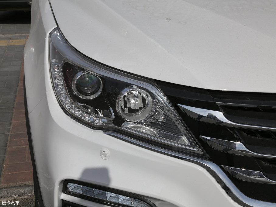 2017E560 ɄӰ 1.5T քӘ