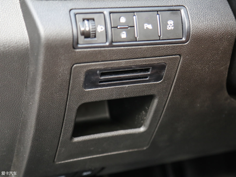 2017E560 ɄӰ 1.5T քӘ