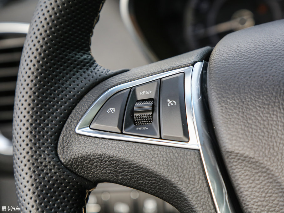 2017E560 ɄӰ 1.5T քӘ