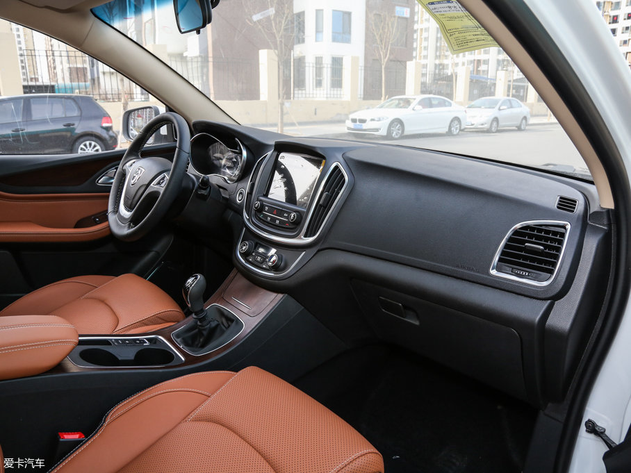 2017E560 ɄӰ 1.5T քӘ