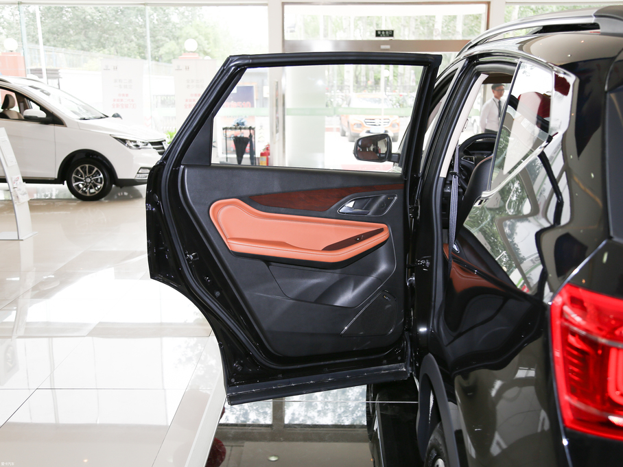 2017E560 ɄӰ 1.5T ք