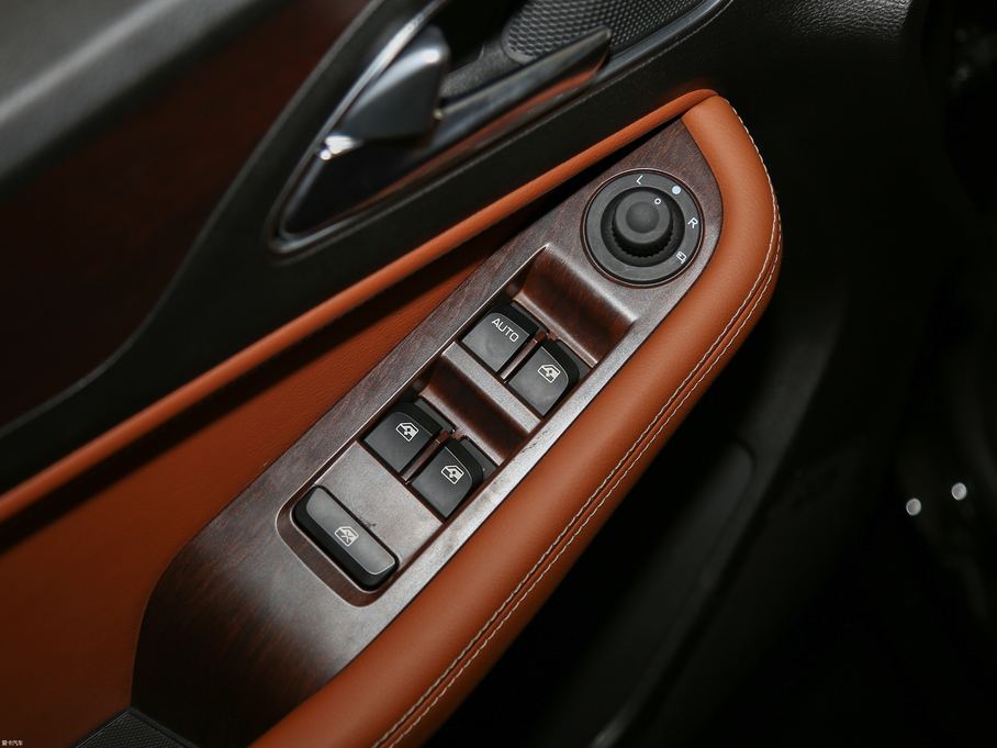 寶駿汽車2017款寶駿560