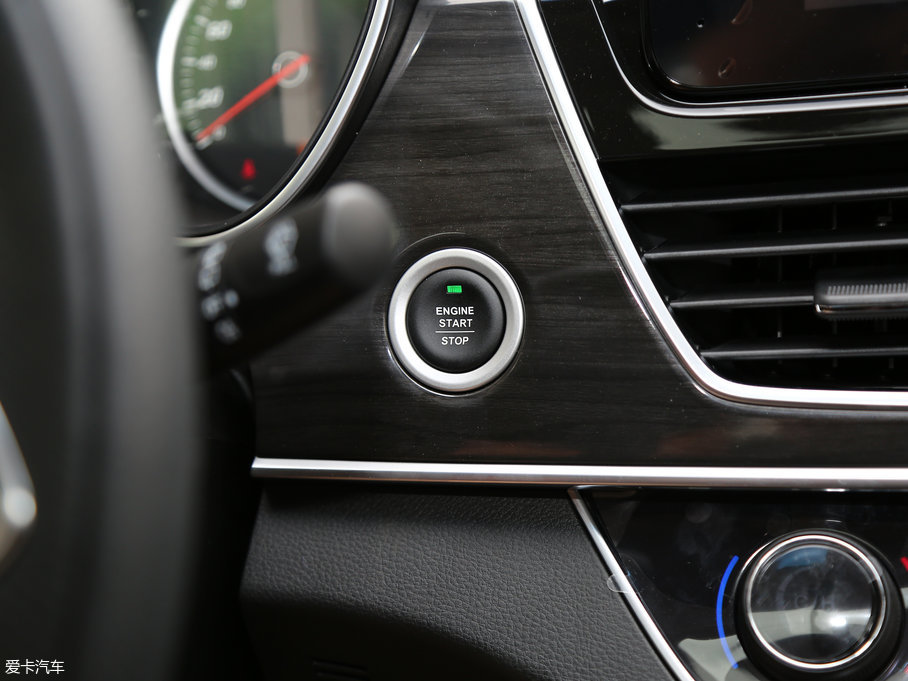 2017E560 1.5T DCT