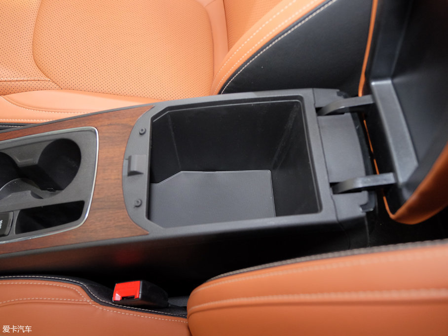 2017E560 ɄӰ 1.5T ք