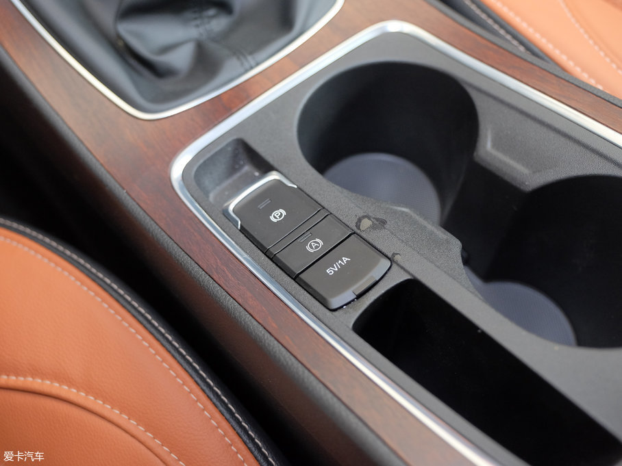 2017E560 ɄӰ 1.5T ք