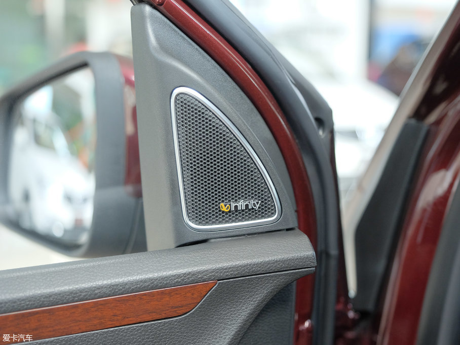 2017E560 ɄӰ 1.5T քӘ