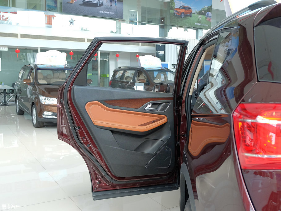 2017E560 ɄӰ 1.5T քӘ