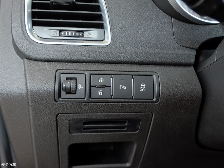 2017E560 ɄӰ 1.5T քӘ