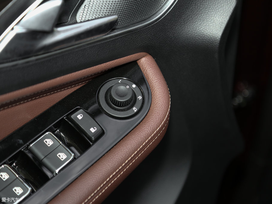 2017E560 1.5T DCTŞ 7