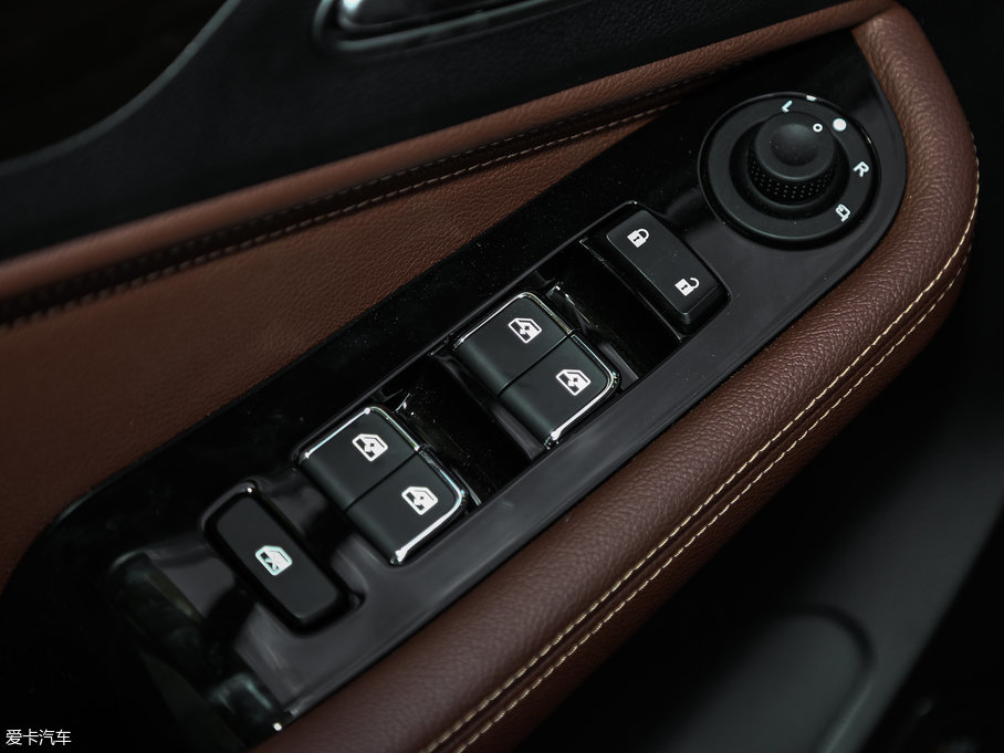 2017E560 1.5T DCTŞ 7