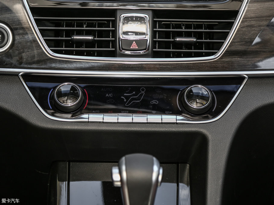 2017��E560 1.5T DCT��Ş�� 7��