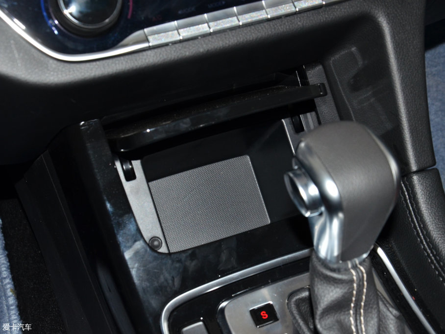 2017E560 1.5T DCT