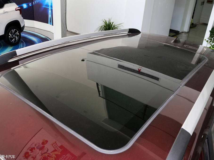 2017E560 ɄӰ 1.8L iAMT