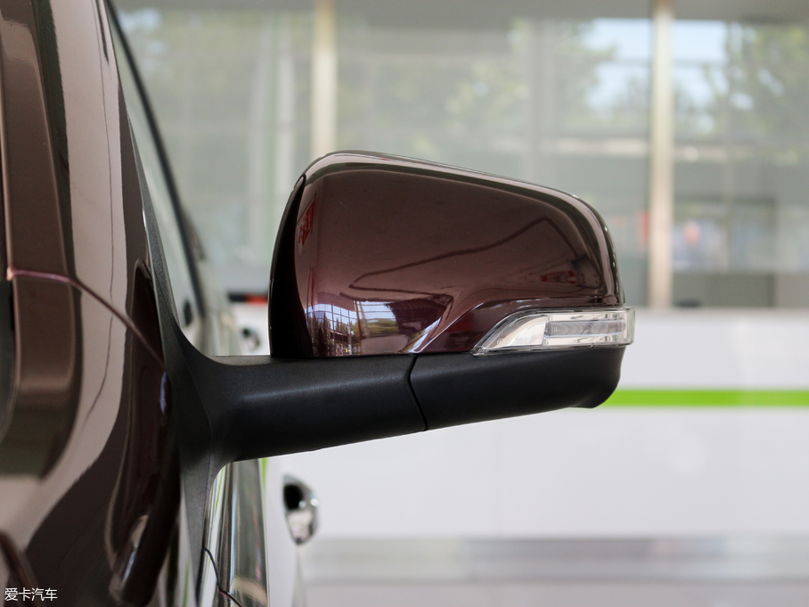 2017E560 ɄӰ 1.8L iAMT