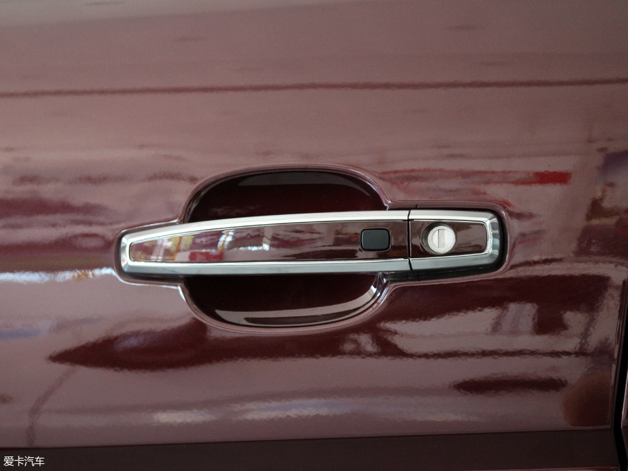 2017E560 ɄӰ 1.8L iAMT