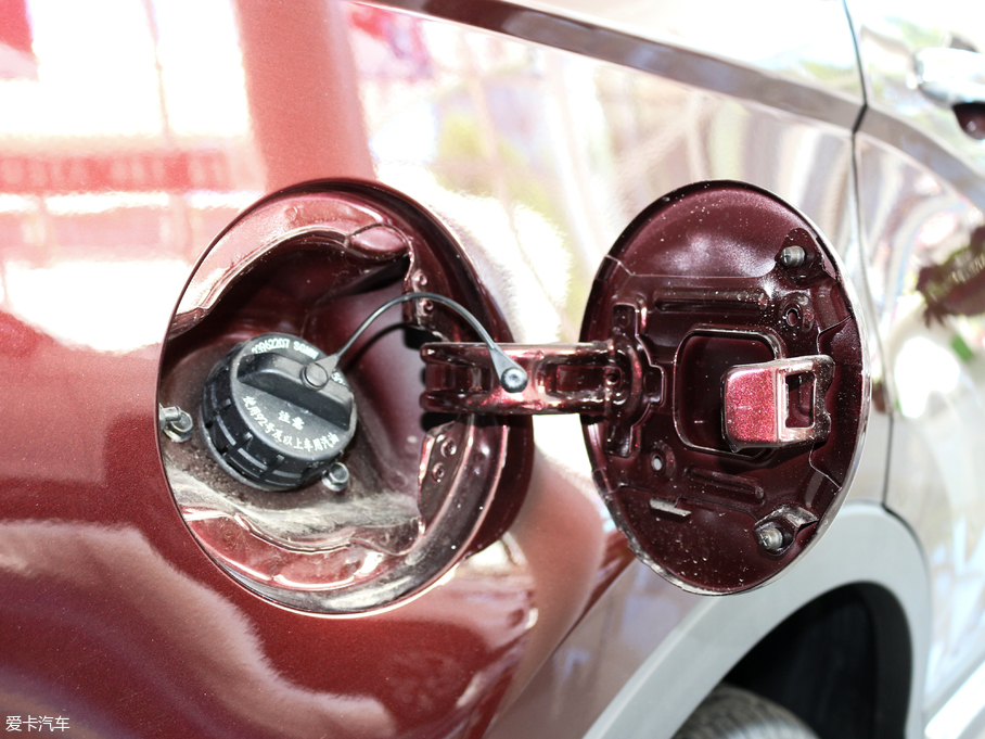 2017E560 Ʉ(dng) 1.8L iAMT