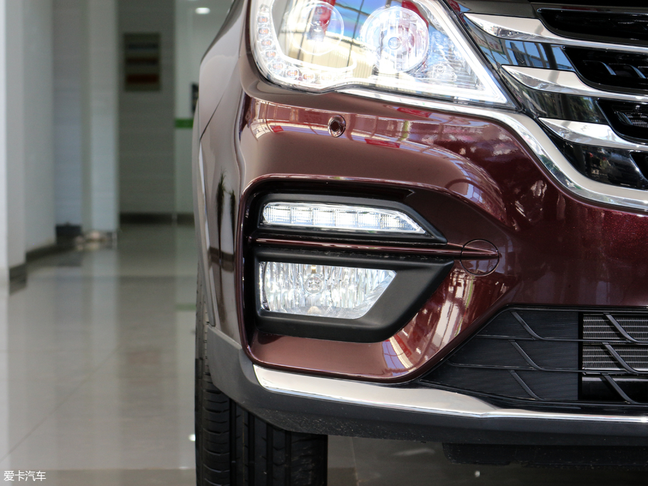 2017E560 ɄӰ 1.8L iAMT