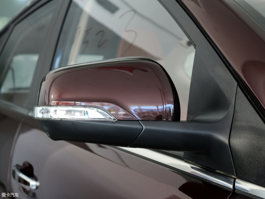 2017E560 ɄӰ 1.8L iAMT