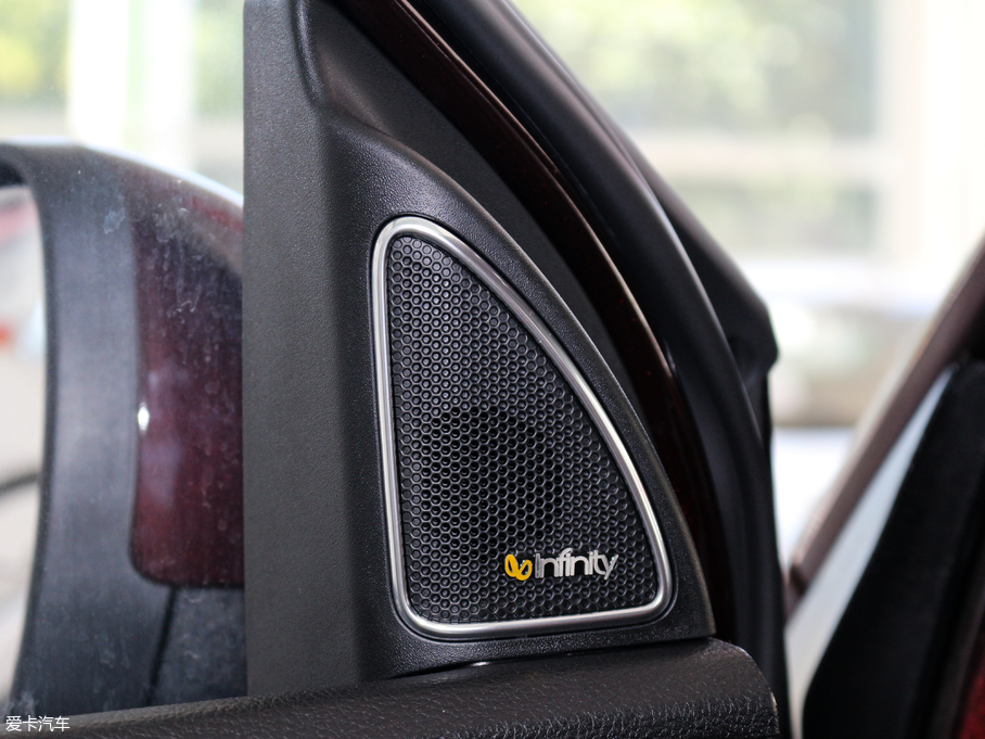 2017E560 ɄӰ 1.8L iAMT