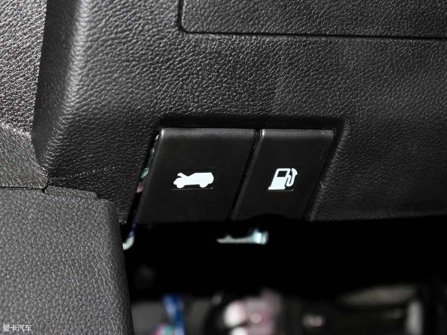 2017E560 Ʉ(dng) 1.8L iAMT