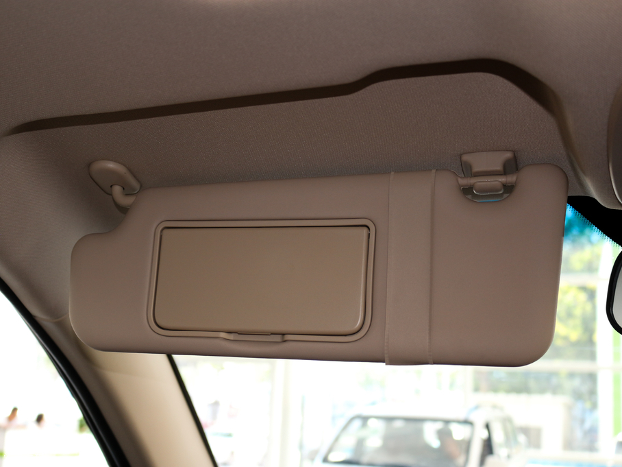 2017E560 ɄӰ 1.8L iAMT