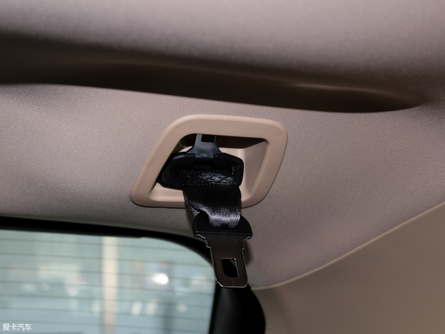 2017E560 ɄӰ 1.8L iAMT