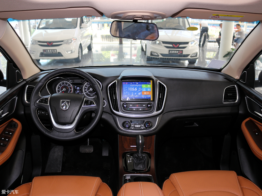 2017E560 ɄӰ 1.8L iAMT