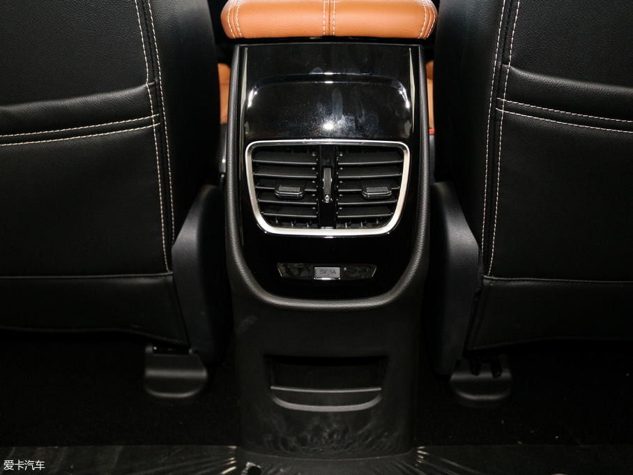 2017E560 ɄӰ 1.8L iAMT