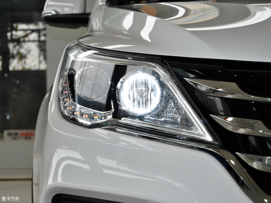 2017E560 1.5T քm 7